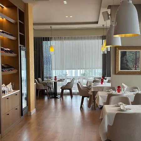 酒店 Riviera Boutique By Pomo D'oro *